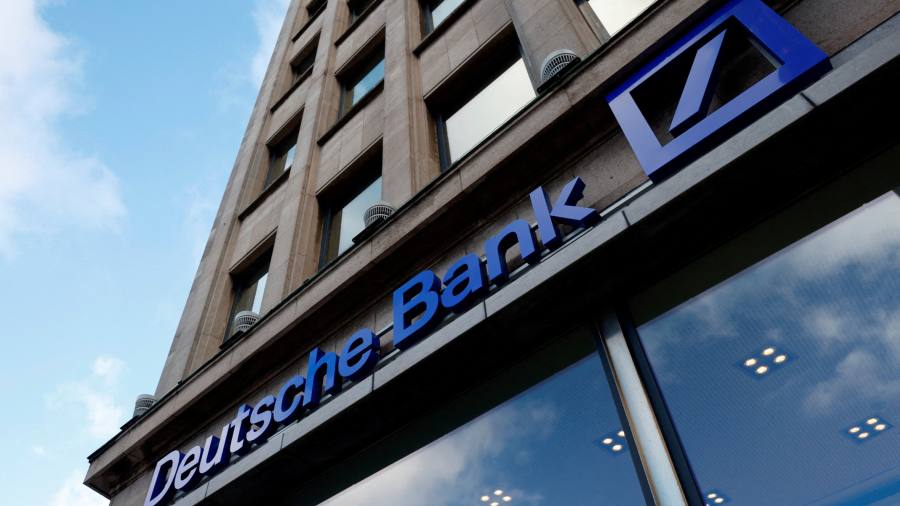 Deutsche Bank braces for spike in bad loansDeutsche Bank braces for spike in bad loans