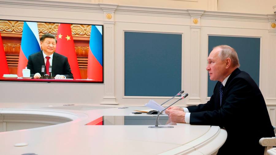 Vladimir Putin and Xi Jinping vow to deepen bilateral tiesVladimir Putin and Xi Jinping vow to deepen bilateral ties