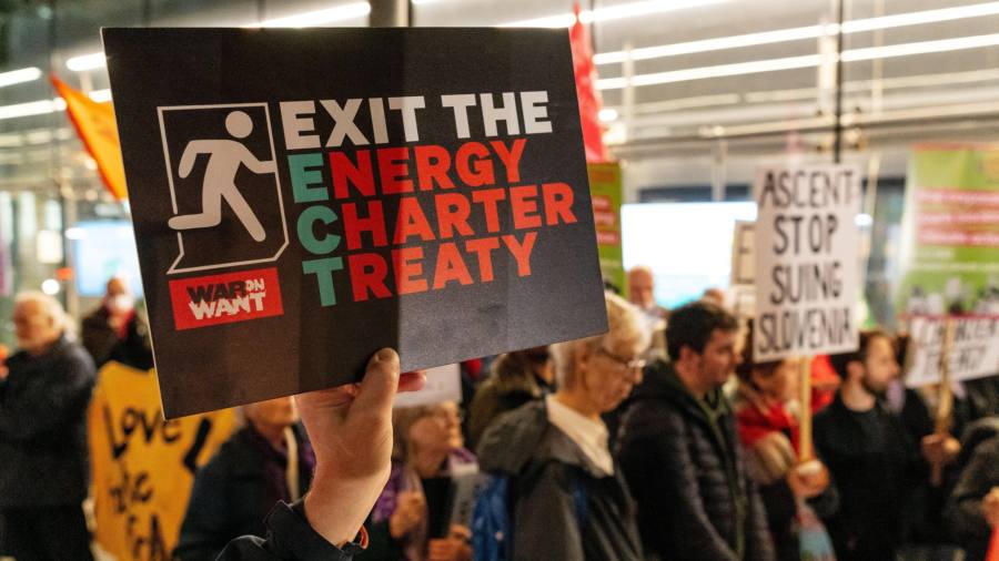 EU paves way to quit international accord on energy investmentsEU paves way to quit international accord on energy investments