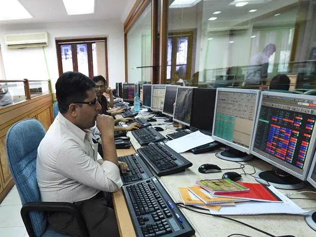 MARKET LIVE: Sensex dips 550pts, Nifty below 17,500 in broad-based sell offMARKET LIVE: Sensex dips 550pts, Nifty below 17,500 in broad-based sell off