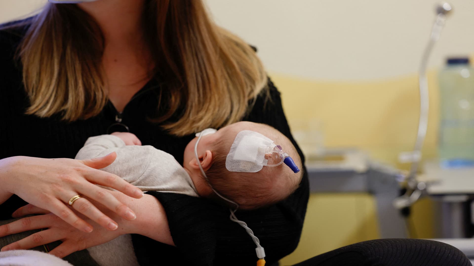 CDC expedites release of more doses of infant RSV drug from Sanofi, AstraZeneca amid shortageCDC expedites release of more doses of infant RSV drug from Sanofi, AstraZeneca amid shortage