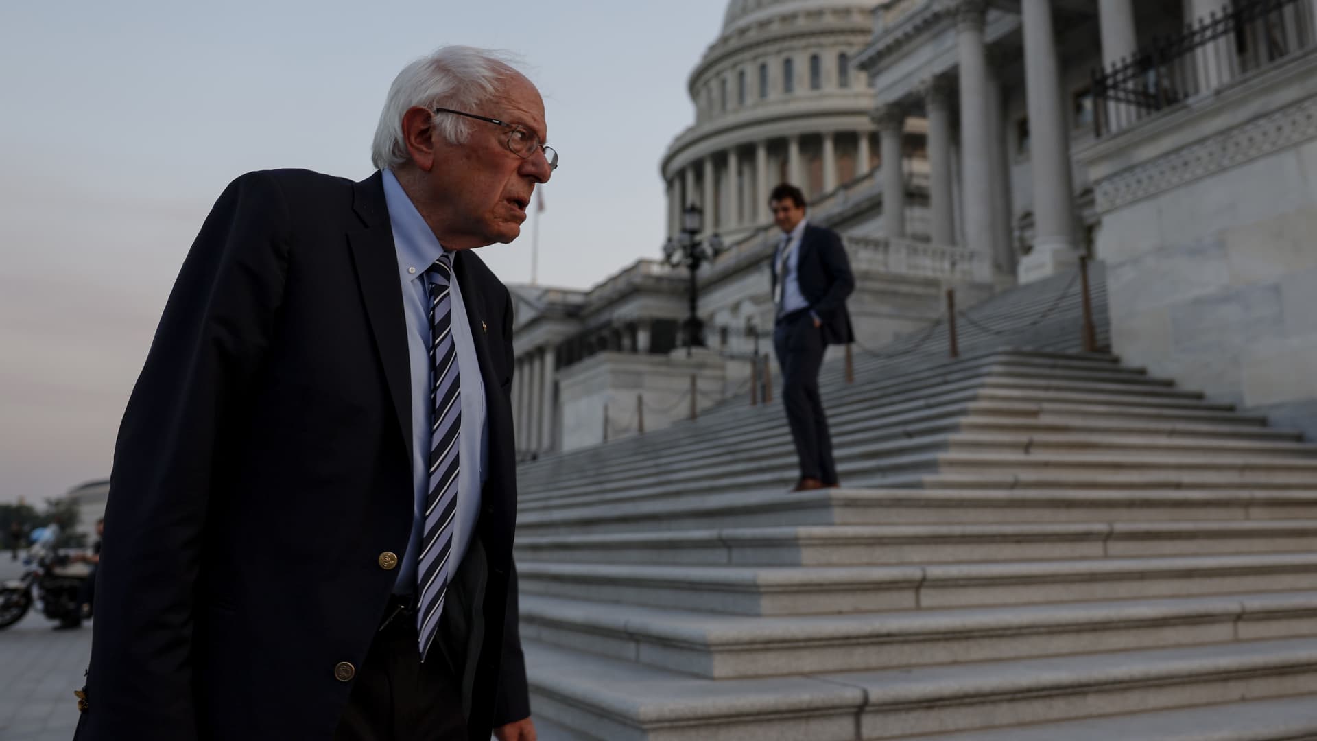 Bernie Sanders says price of Alzheimer’s treatment is unconscionable, calls on HHS to take actionBernie Sanders says price of Alzheimer’s treatment is unconscionable, calls on HHS to take action