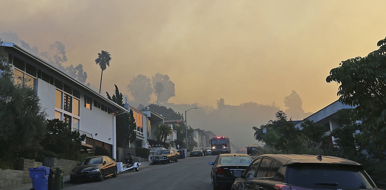 Wildfire smoke leaves harmful gases in floors and walls − air purifiers aren’t enough, new study shows, but you can clean it upWildfire smoke leaves harmful gases in floors and walls − air purifiers aren’t enough, new study shows, but you can clean it up