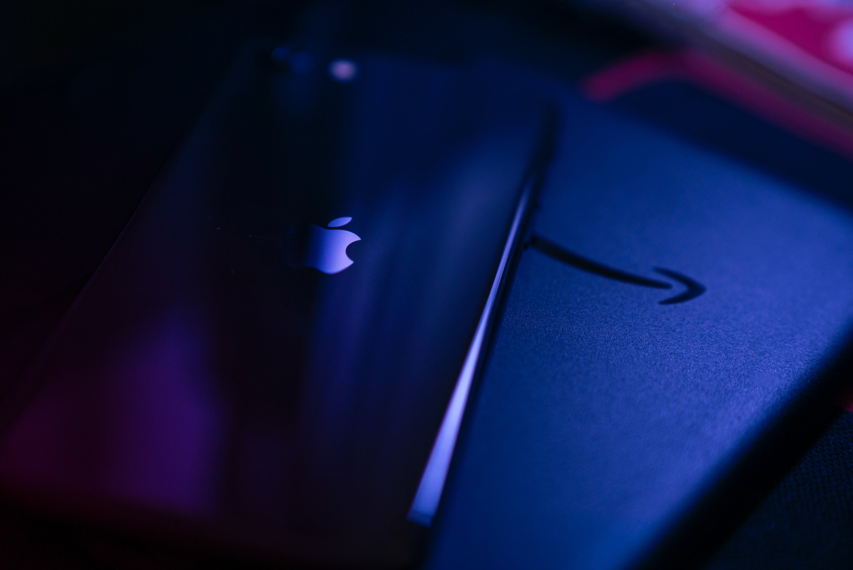 Tech giants pool efforts to fight online child sex abuseTech giants pool efforts to fight online child sex abuse