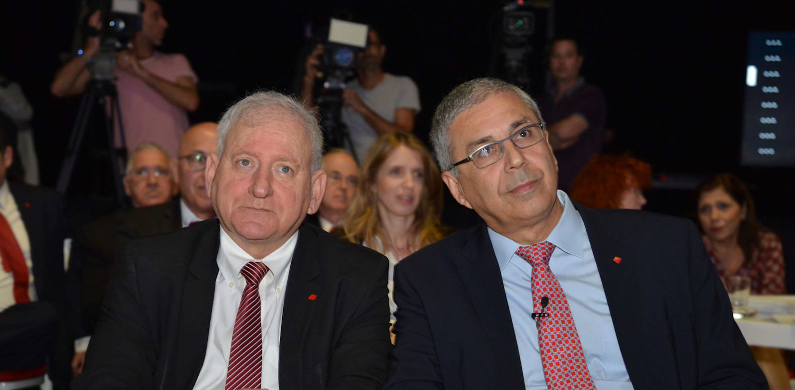 Court rules former Hapoalim execs will pay bank NIS 3.56mCourt rules former Hapoalim execs will pay bank NIS 3.56m