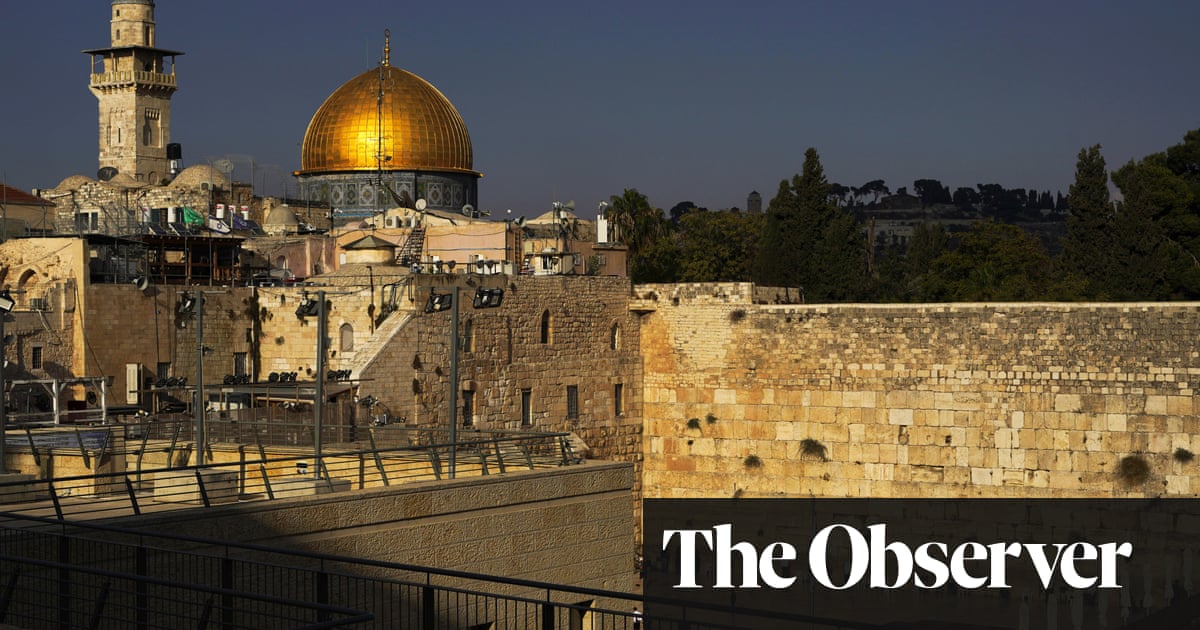 Schools in England block lessons on Middle East over fears of bias claimsSchools in England block lessons on Middle East over fears of bias claims