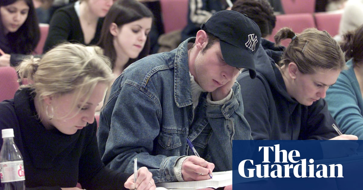 Spending on university students in England ‘back to 2011 low point’, says IFSSpending on university students in England ‘back to 2011 low point’, says IFS