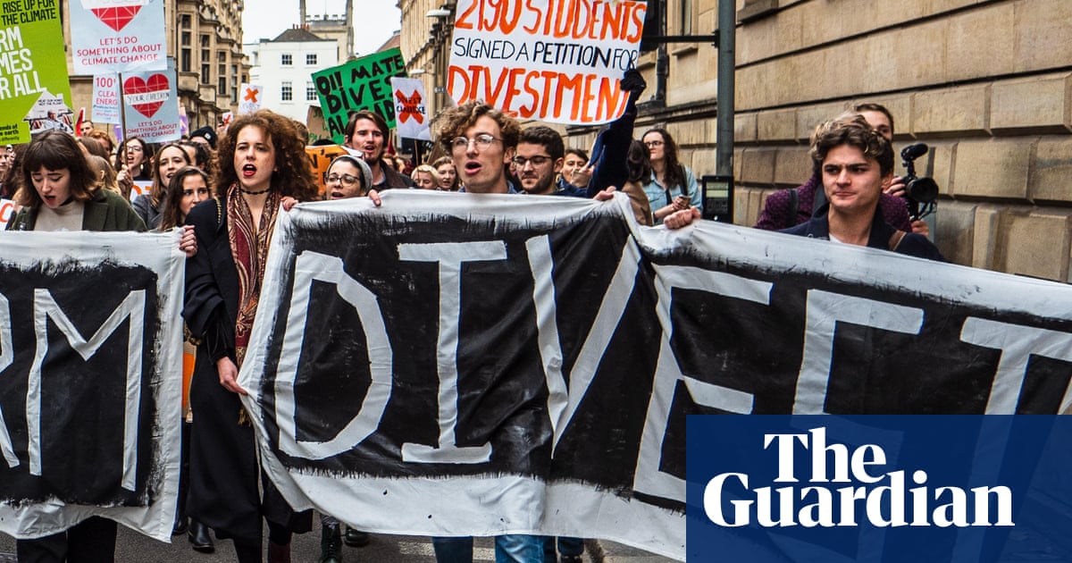 More UK universities cutting ties with fossil fuel industry