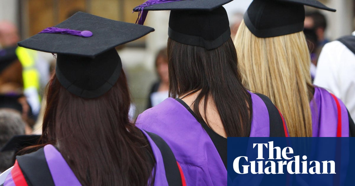 University students more at risk of depression than non-students – studyUniversity students more at risk of depression than non-students – study
