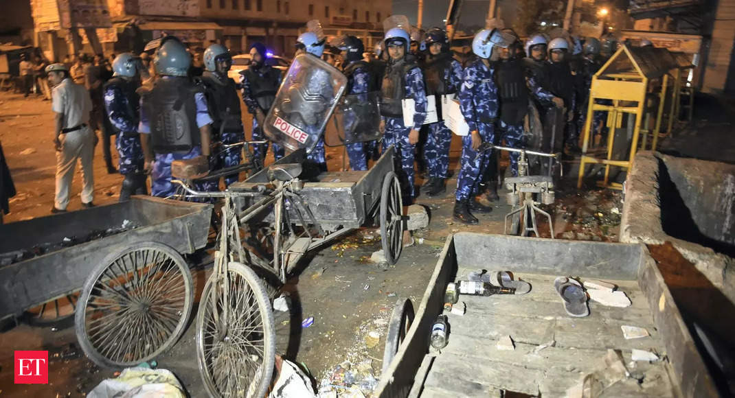 Jahangirpuri violence: Groups indulge in blamegame after clashesJahangirpuri violence: Groups indulge in blamegame after clashes