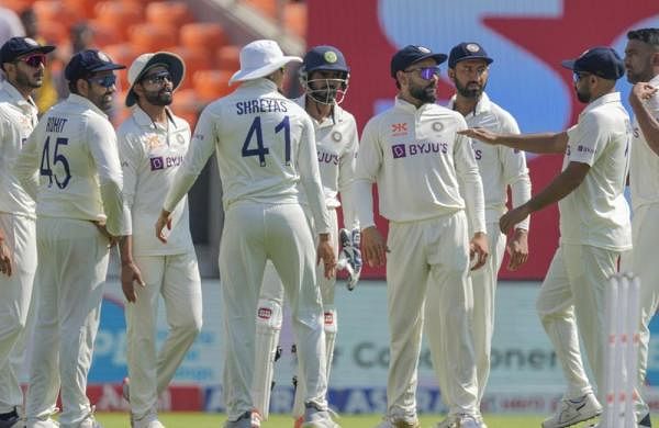 IND vs AUS 4th test: Shami, Ashwin strike back as Australia reach 75/2 at lunchIND vs AUS 4th test: Shami, Ashwin strike back as Australia reach 75/2 at lunch